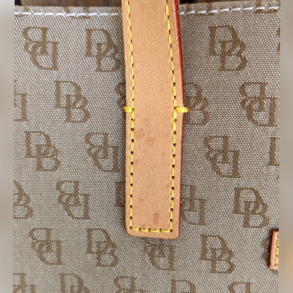 Dooney & Bourke Tan East West Tote - Picture 2 of 13